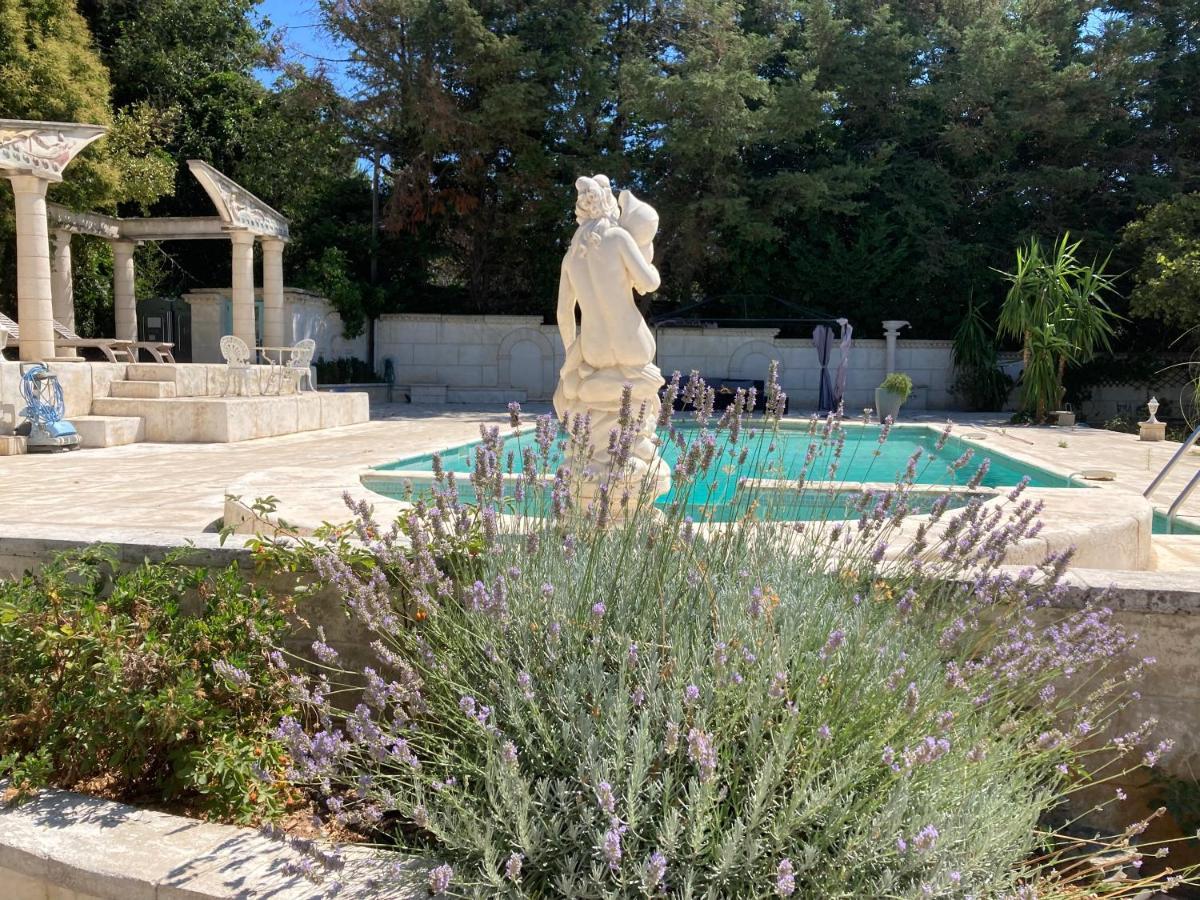 Gite Encore Un Soir Hyères Exterior foto
